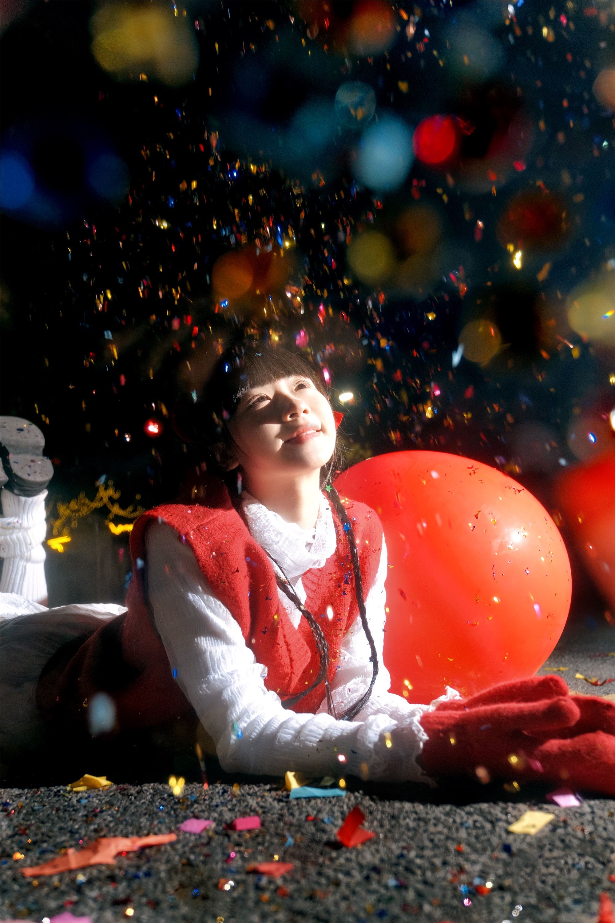 YITUYU 艺图语 2025.03.11 闪亮的新年 是三金呀